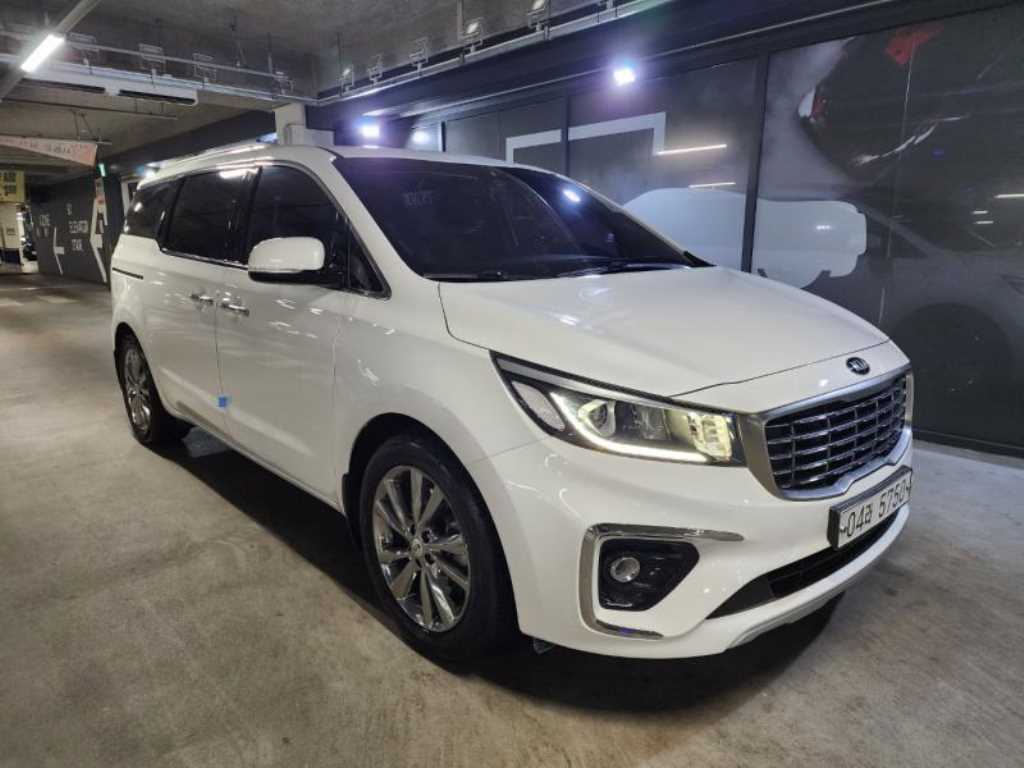 Kia Carnival Diesel Prestige 3