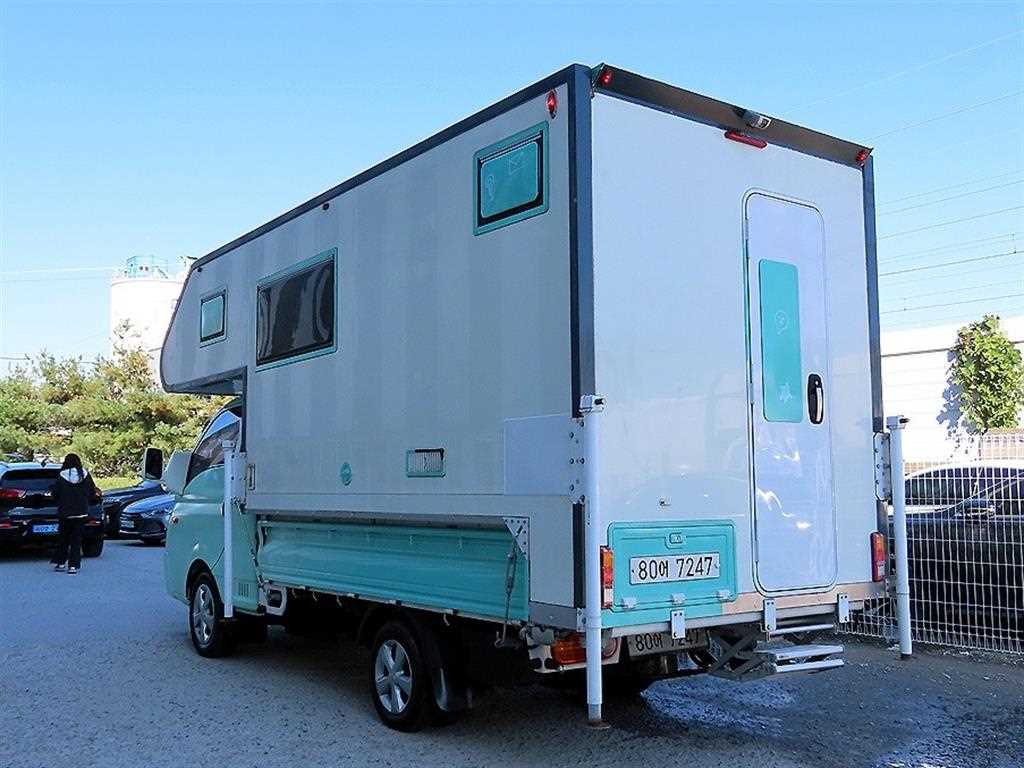 Hyundai Porter 1.0 Ton/ Super Cab/ Long Wheelbase/ CRDi 4