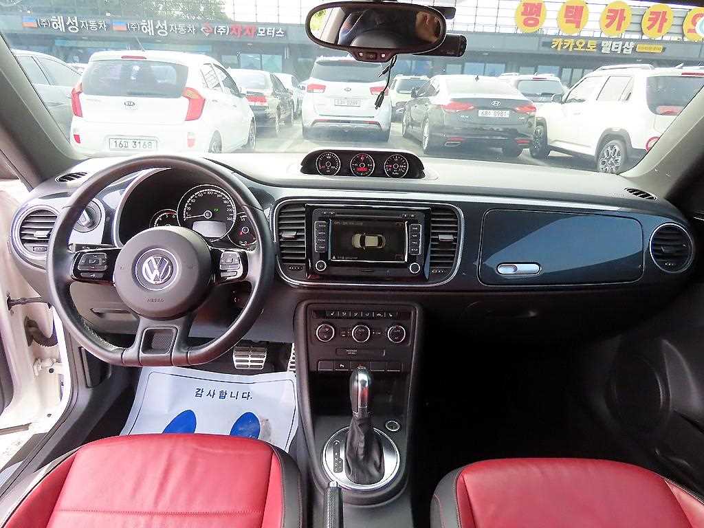 Volkswagen Beetle 2.0 TDI Premium 9