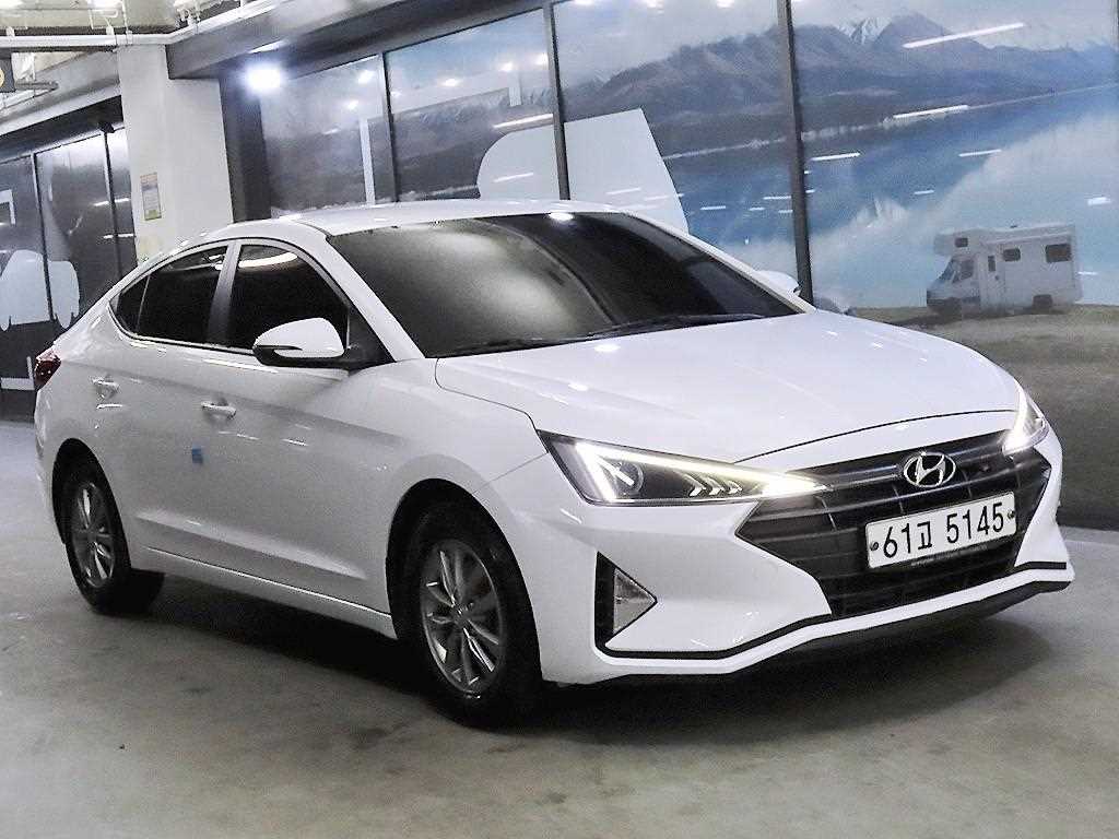 Hyundai Avante 1.6 Smart 2