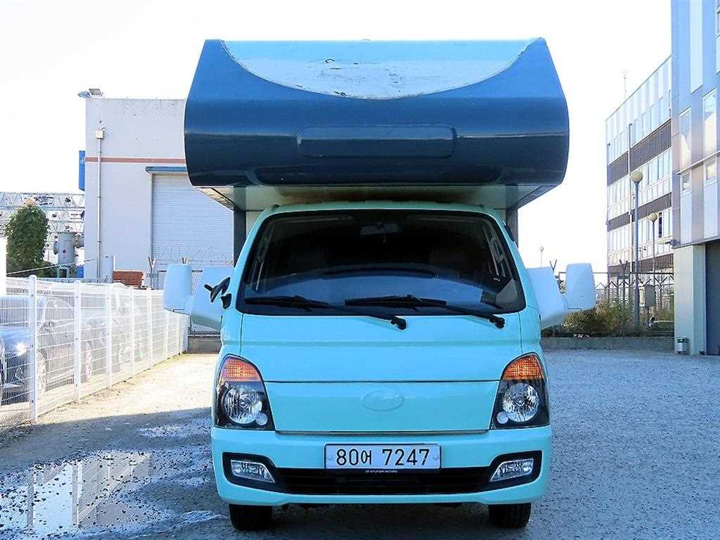 Hyundai Porter 1.0 Ton/ Super Cab/ Long Wheelbase/ CRDi