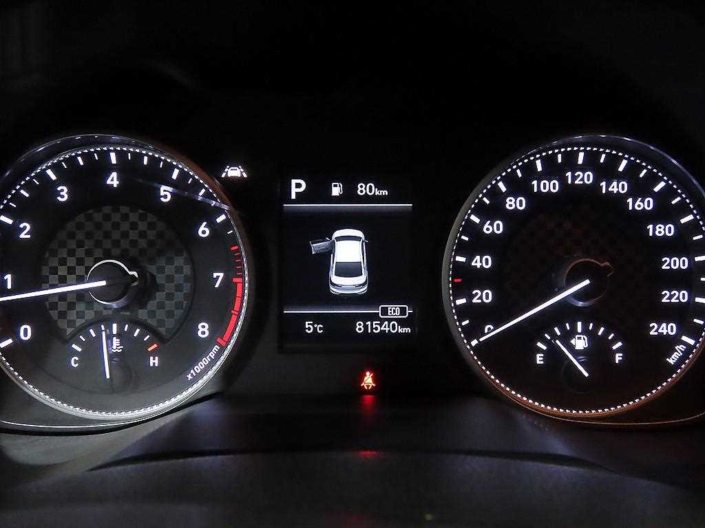 Hyundai Avante 1.6 Smart 10