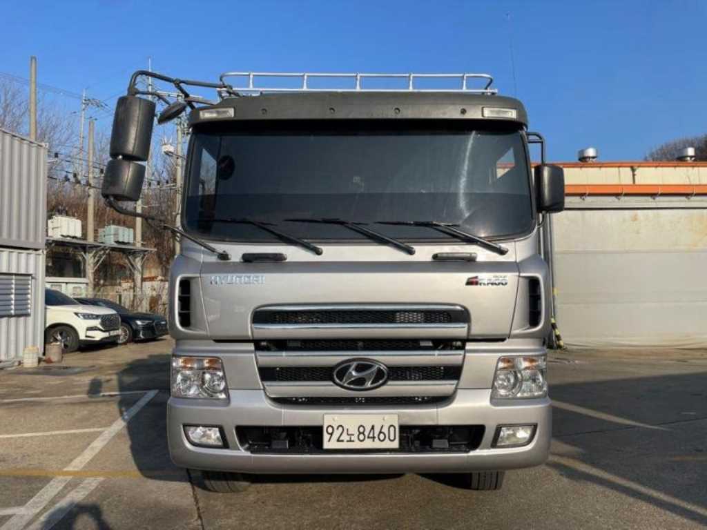 현대 트라고 카고 25톤 오토 - 중고 트럭 매물 이미지