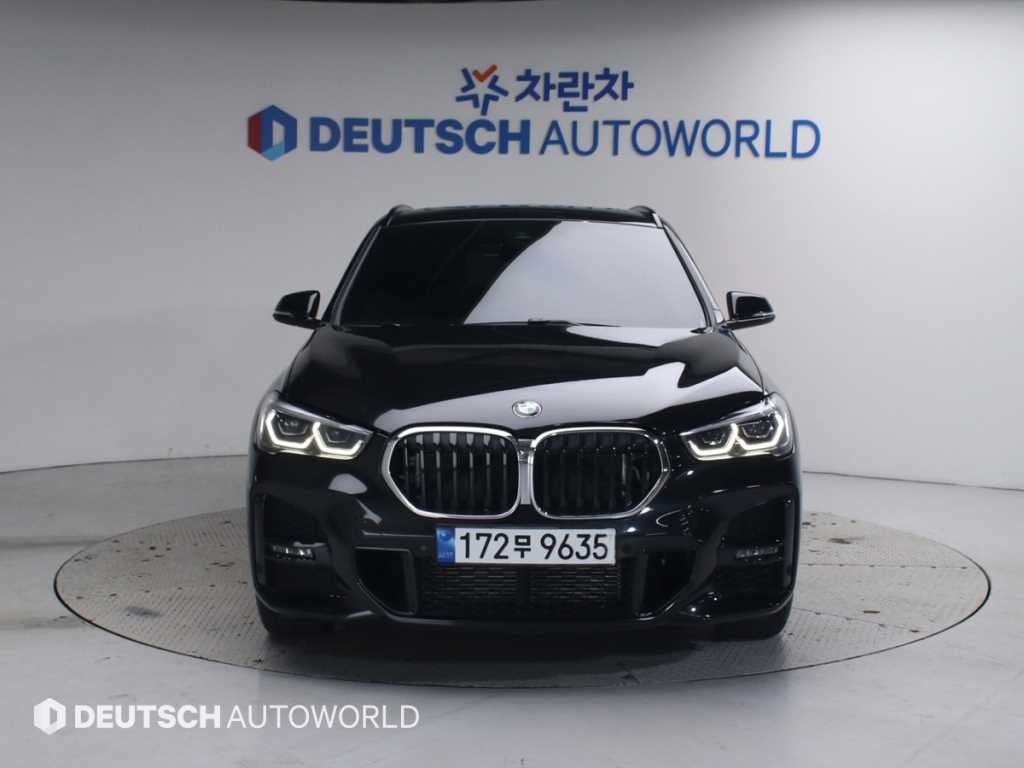 X1 (F48) xDrive 20i M 스포츠 2022년식