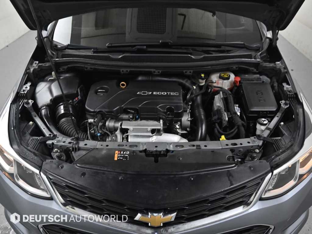 Chevrolet Cruze 1.4 Turbo LS 7