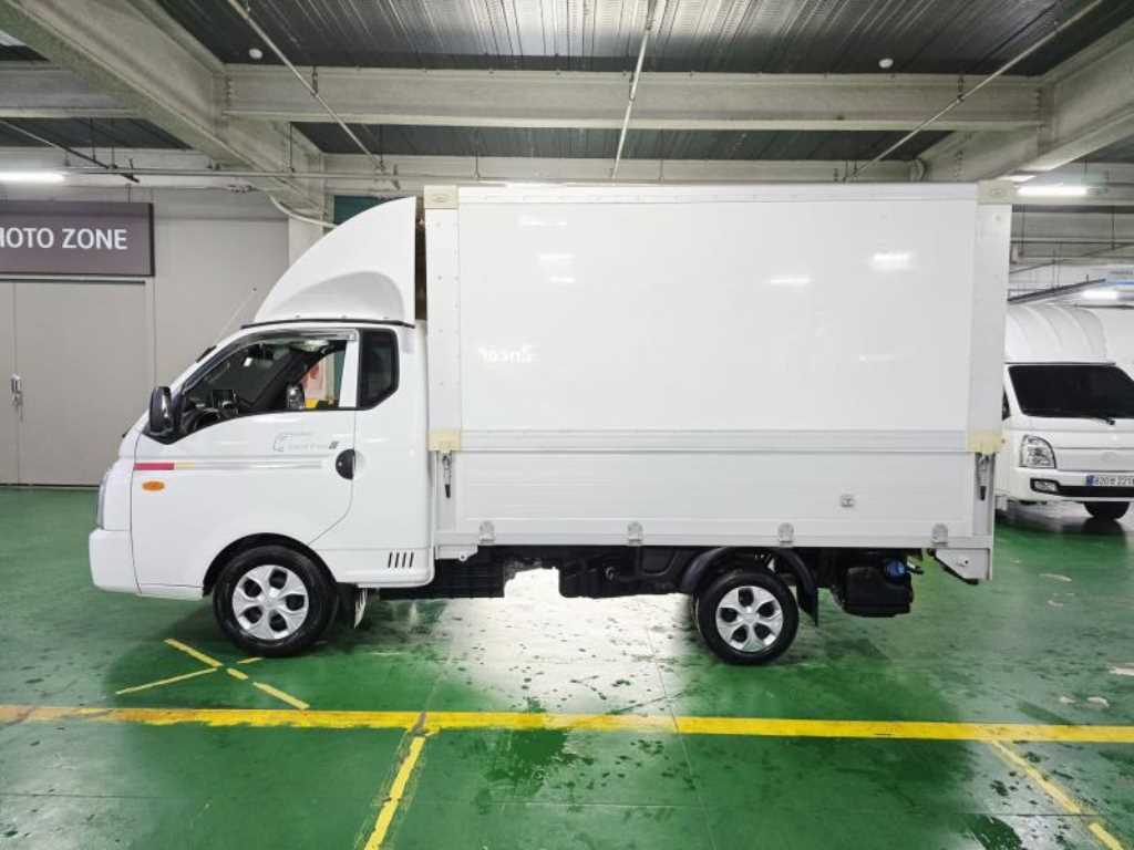 Hyundai Porter Electric 3