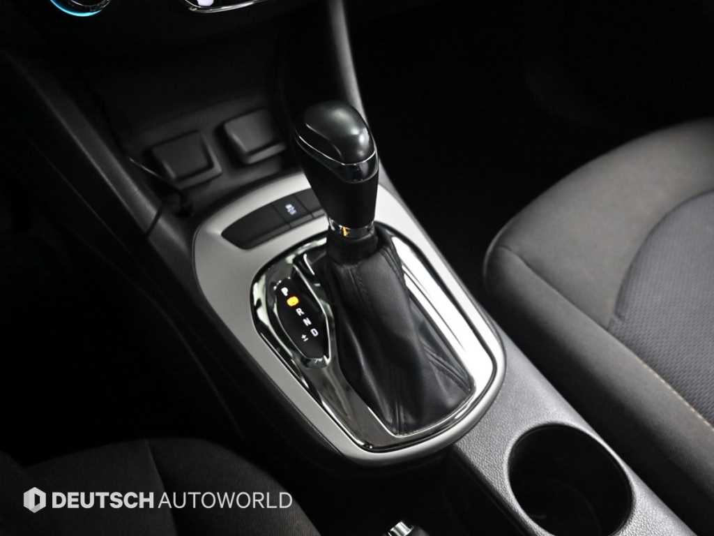 Chevrolet Cruze 1.4 Turbo LS 10