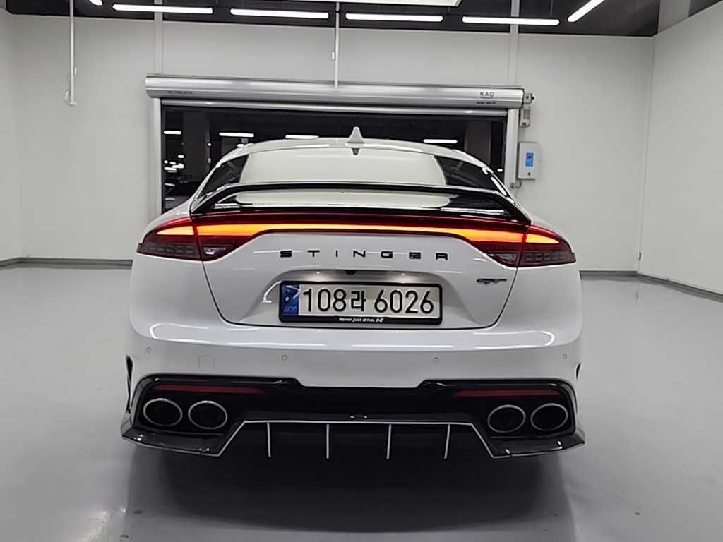 Kia Stinger 2WD 3.3 GT Acro Edition 4