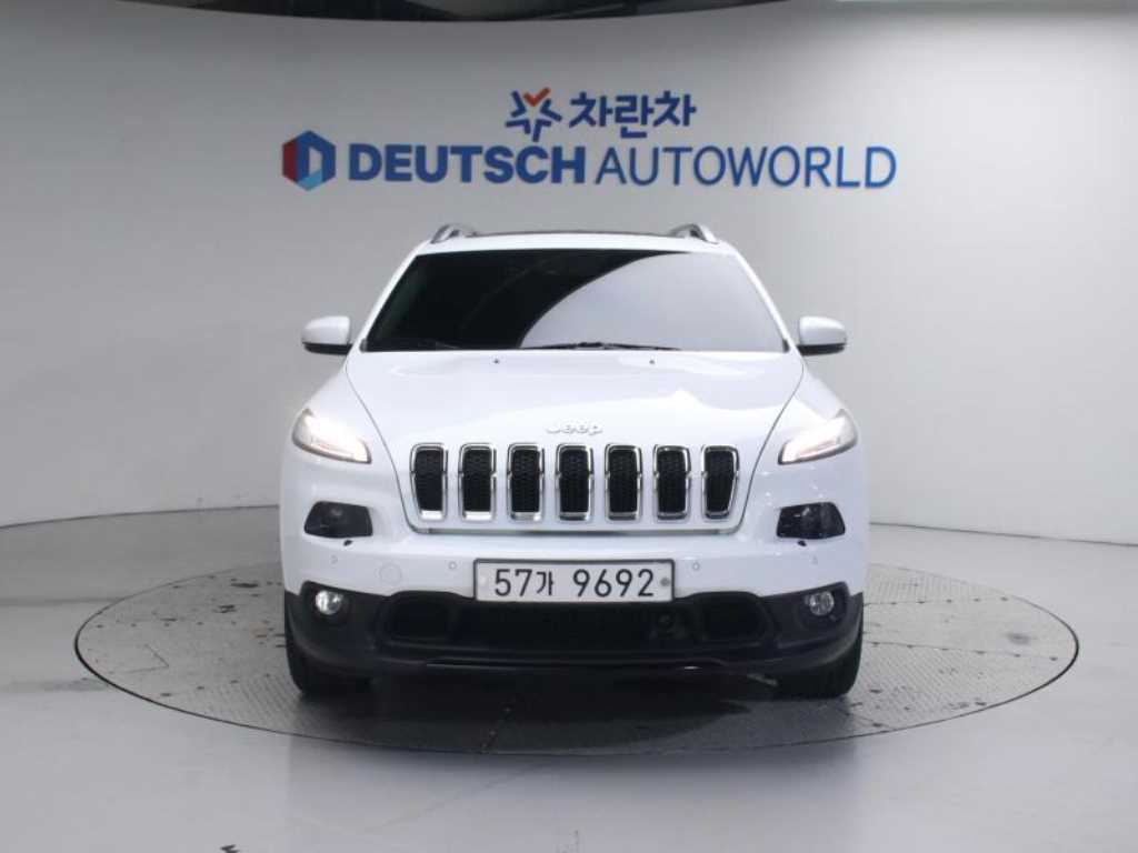 Jeep Cherokee 2.4 Longitude High AWD