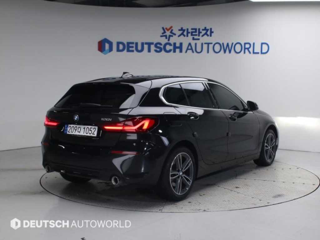 BMW 1시리즈 120i M 스포츠 사진 2/20