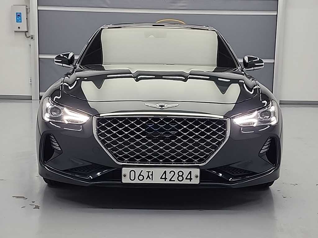 제네시스 G70 2.0T 슈프림 사진 2/18