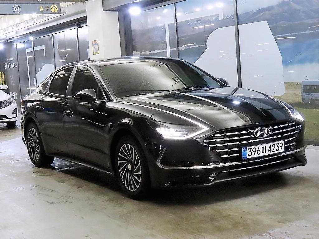 Hyundai Sonata Premium Plus