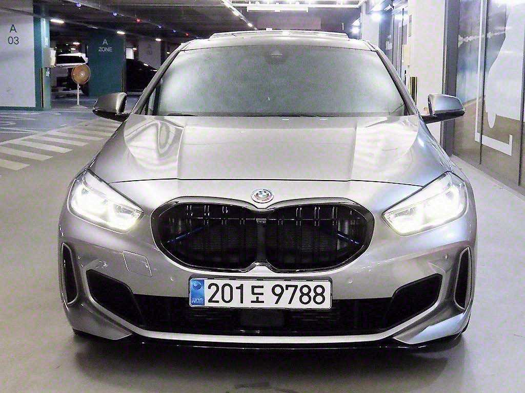 BMW 1시리즈 M135i xDrive 사진 2/20