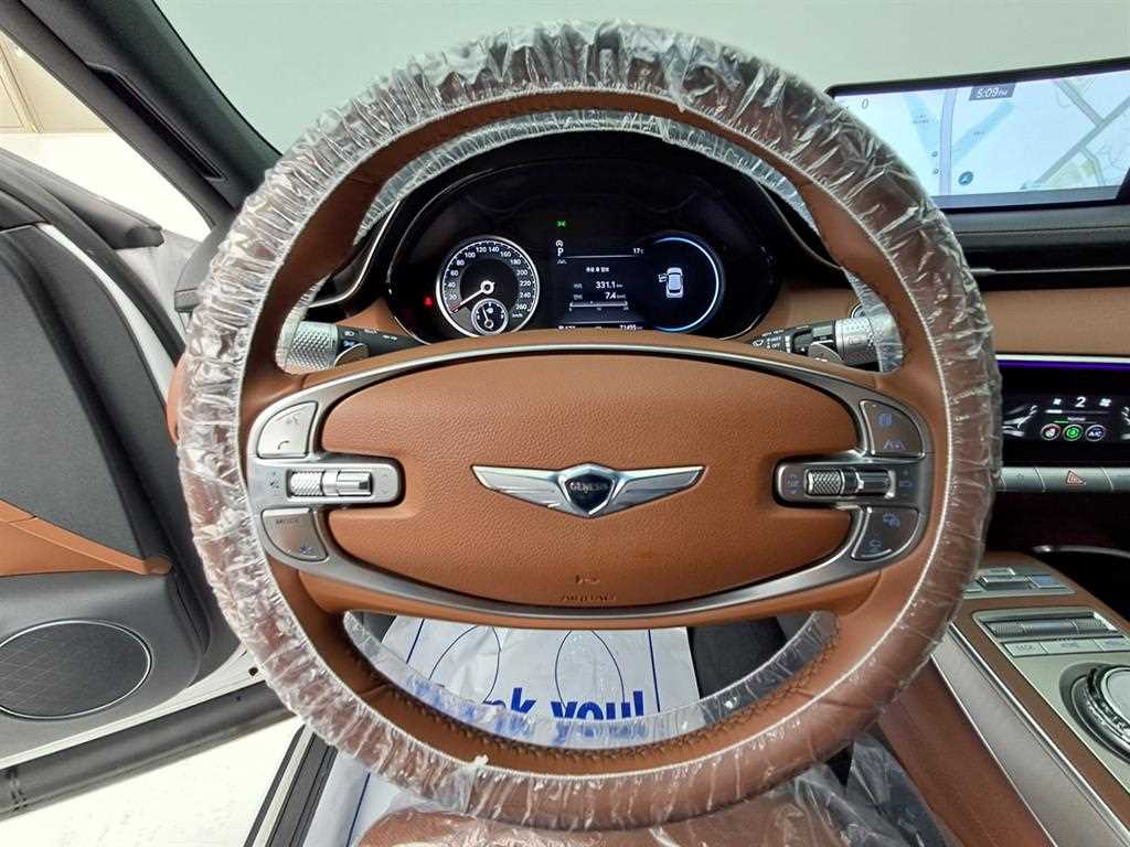 Genesis GV70 2.5T Gasoline AWD Base Type 8
