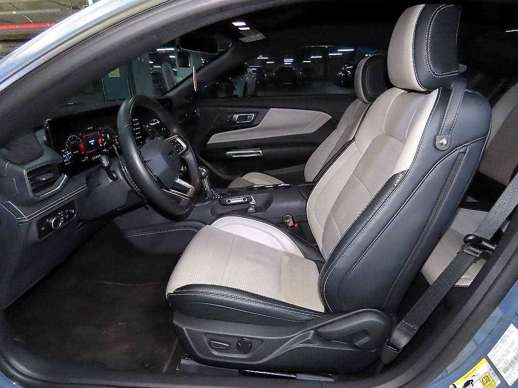 Ford Mustang 2.3 EcoBoost Premium Coupe 7