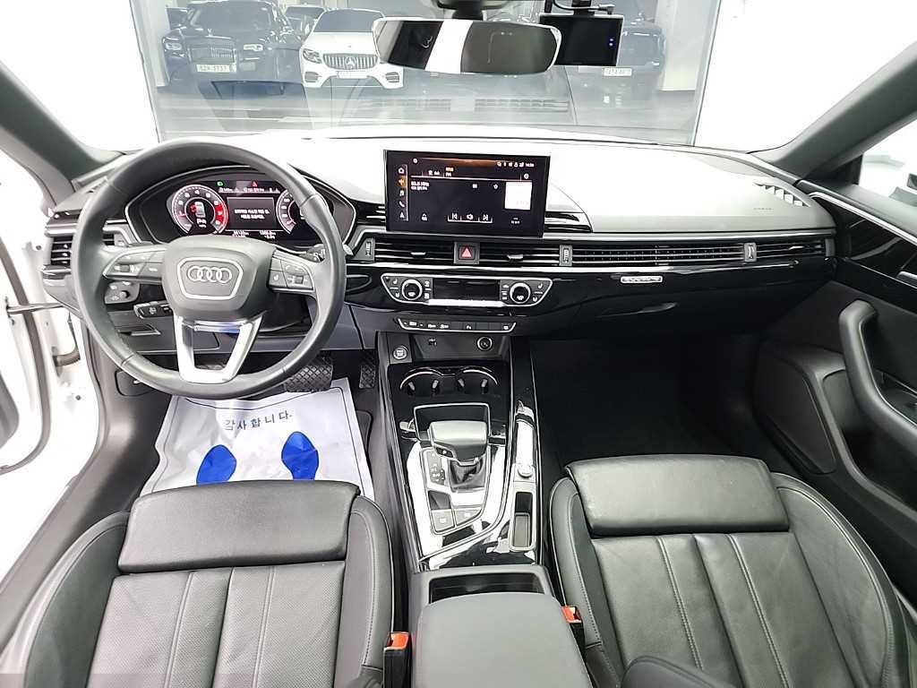 Audi A5 40 TFSI Quattro Premium Sportback 8