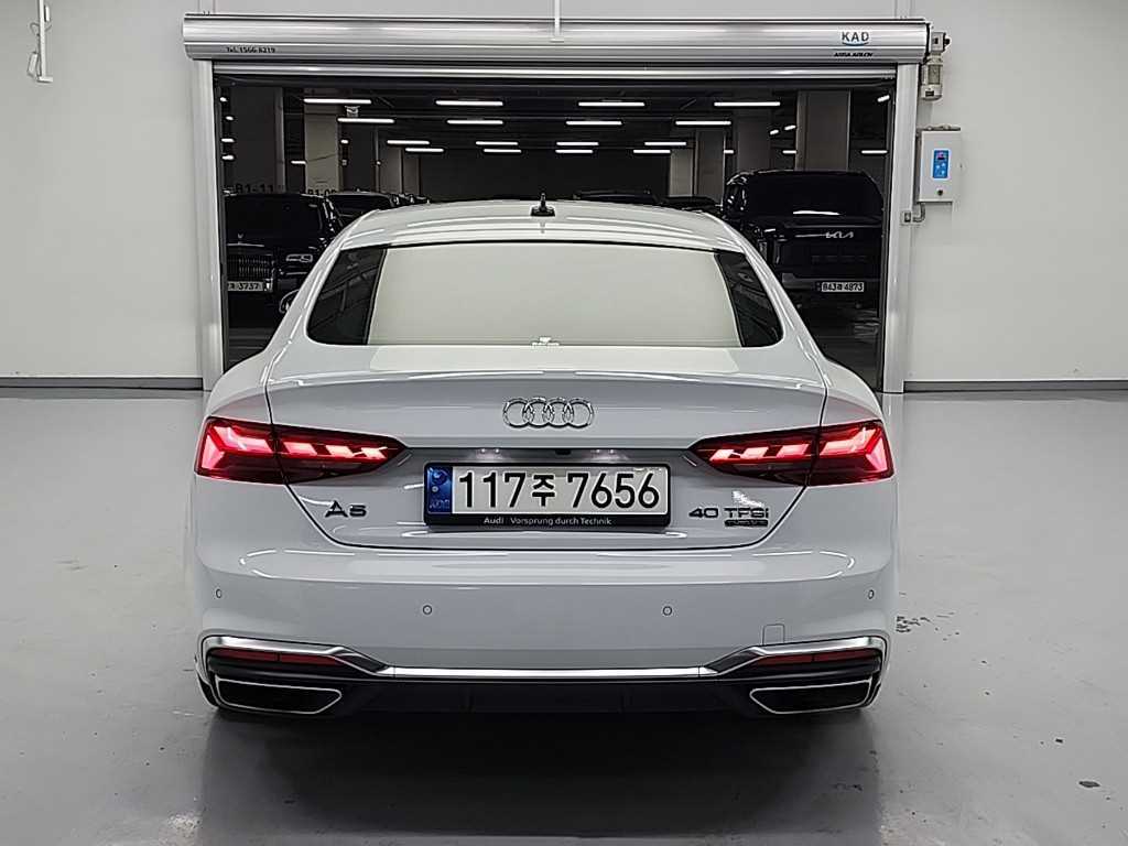 Audi A5 40 TFSI Quattro Premium Sportback 4