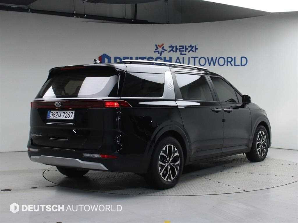 기아 카니발 디젤 9인승 프레스티지 사진 2/20