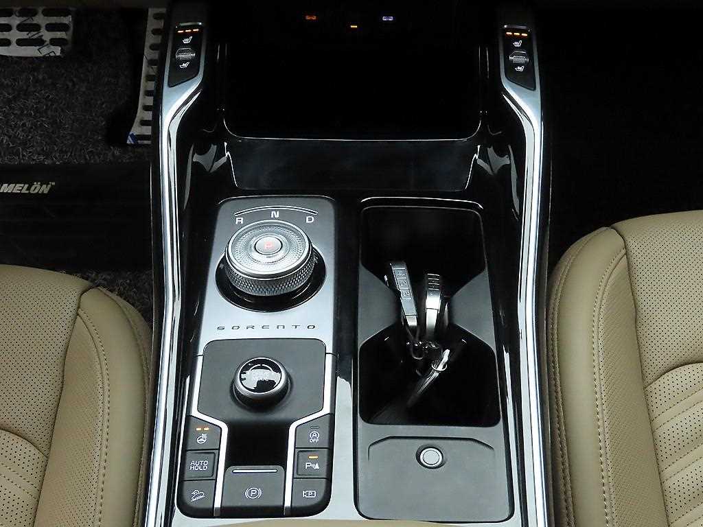 Kia Sorento Gasoline 2.5T 2WD Signature 10