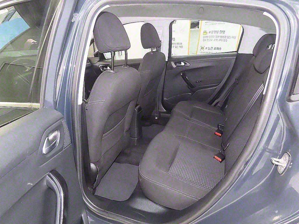 Peugeot 208 1.6 5 Duo BlueHDi Allure 7