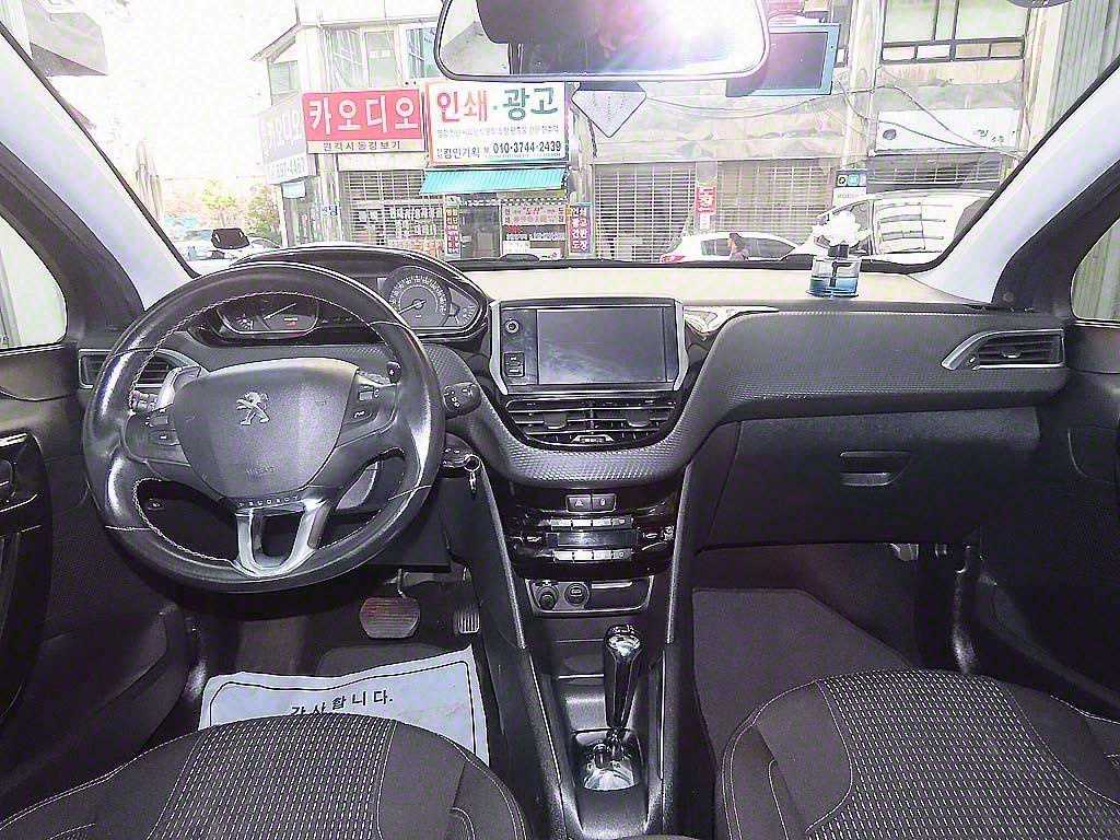 Peugeot 208 1.6 5 Duo BlueHDi Allure 8