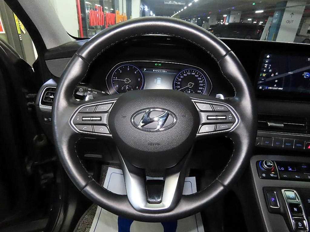 Hyundai Palisade Diesel 2.2 2WD Prestige 9