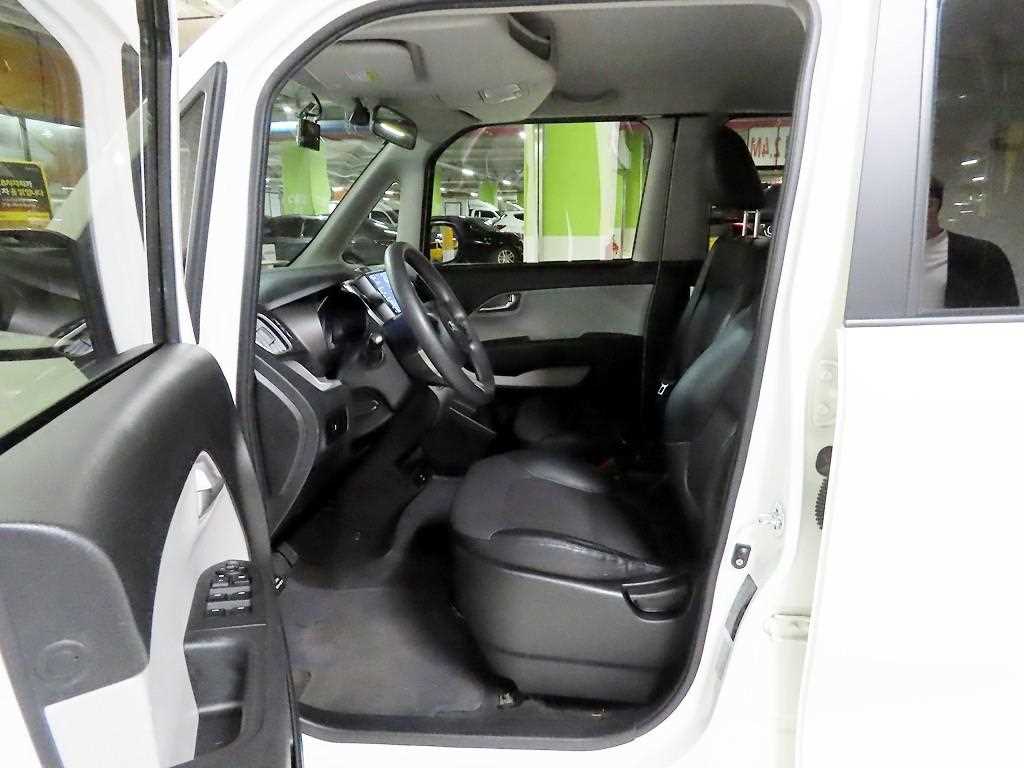 Kia Ray Van Standard 8