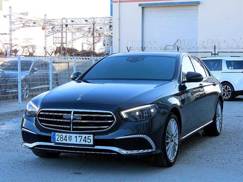 벤츠 E 클래스 E250 익스클루시브 사진 2/20
