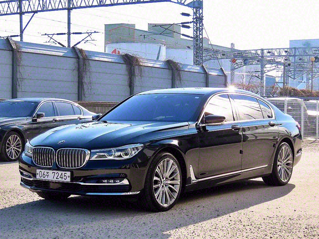 BMW 7시리즈 750Li xDrive 프레스티지 사진 2/19