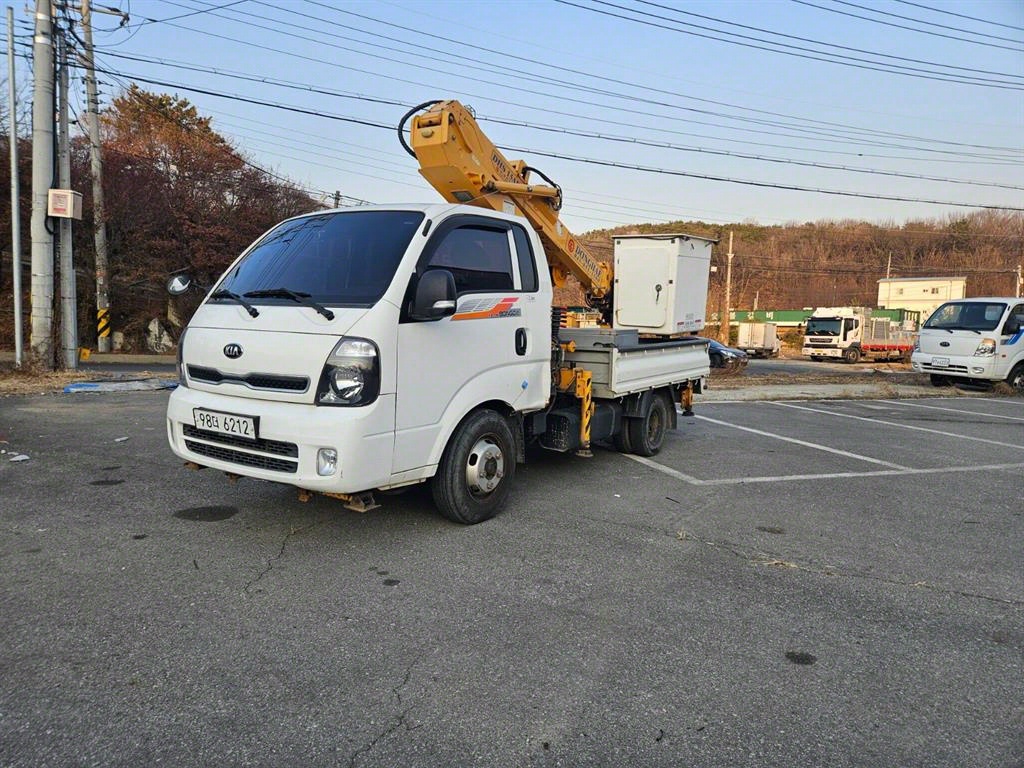 고소작업차 동해기계항공 봉고3 1.2톤