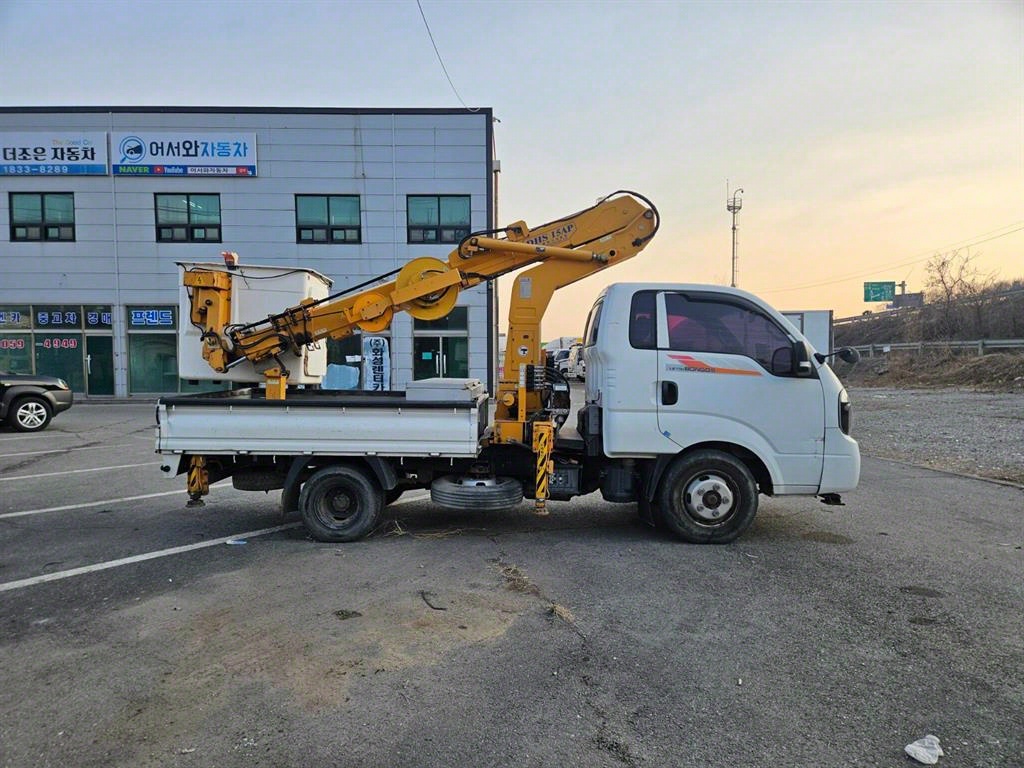 고소작업차 동해기계항공 봉고3 1.2톤