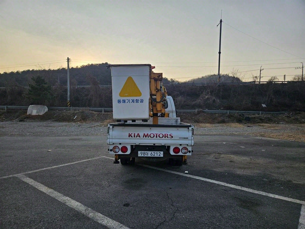 고소작업차 동해기계항공 봉고3 1.2톤