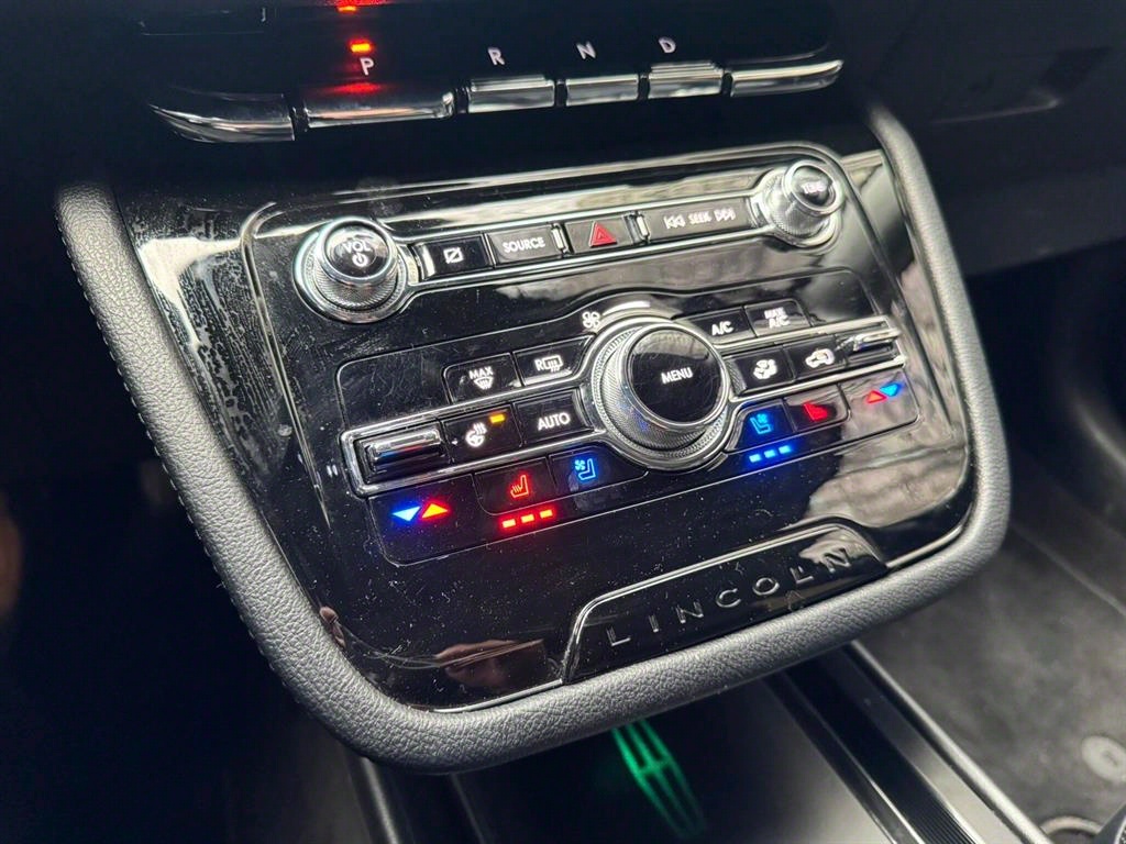 Lincoln Corsair 2.0 Reserve AWD 8