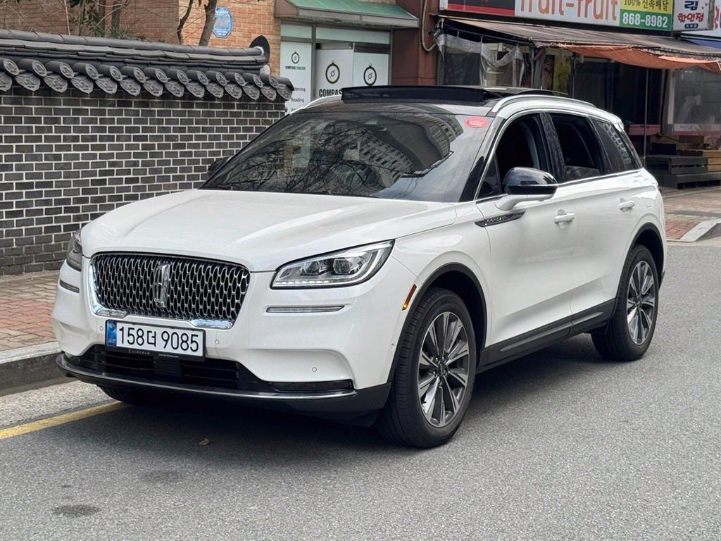 Lincoln Corsair 2.0 Reserve AWD 5