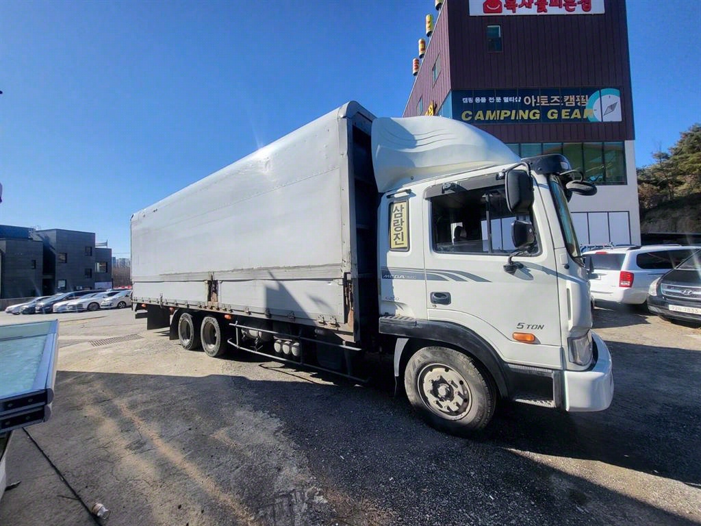 메가트럭 250 윙바디 5톤 수동