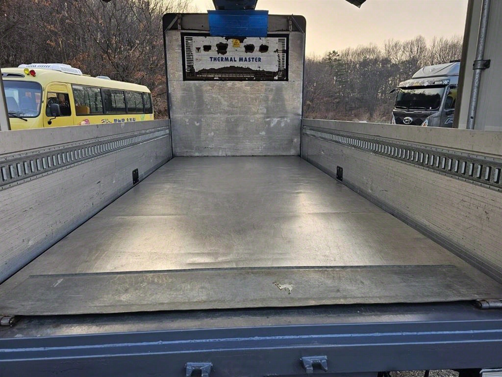이마이티 2.5톤 냉동윙