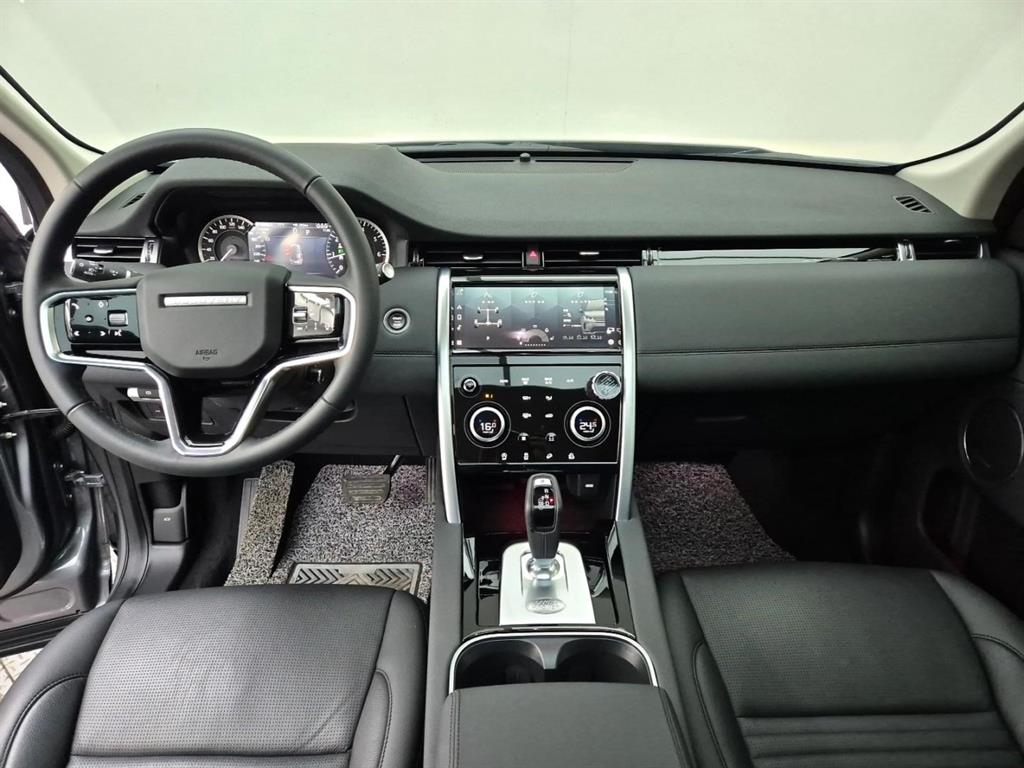 Land Rover Discovery Sport P250 SE 8