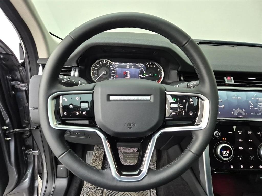 Land Rover Discovery Sport P250 SE 10