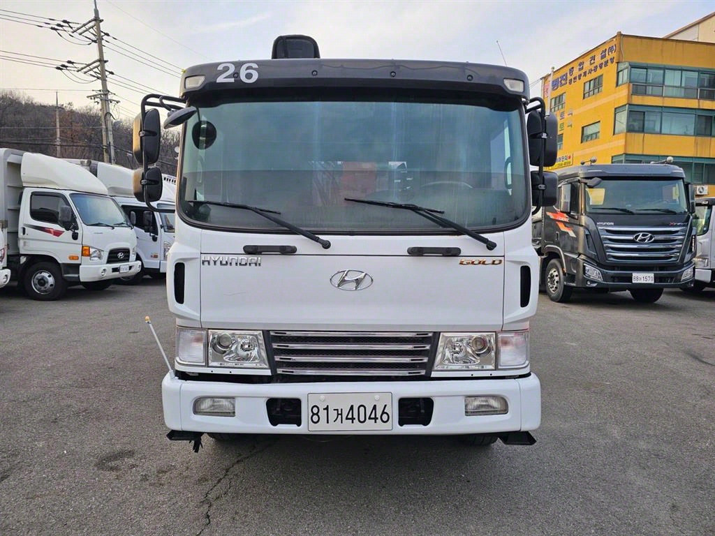 카고크레인 한국상용트럭 메가트럭 7.5톤