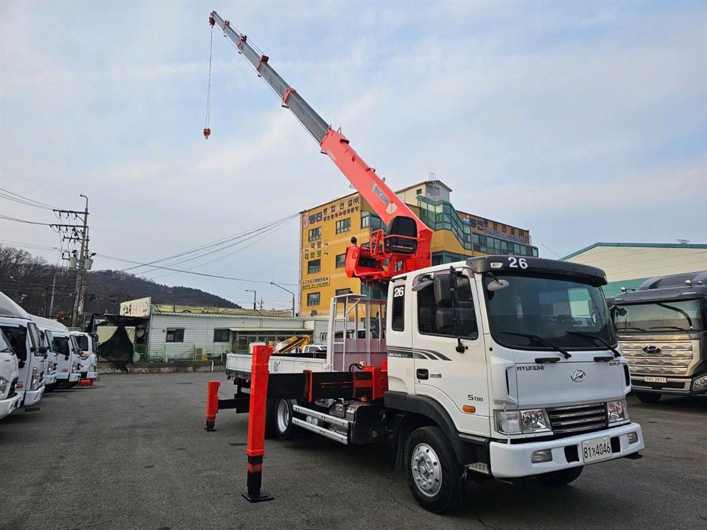 카고크레인 한국상용트럭 메가트럭 7.5톤