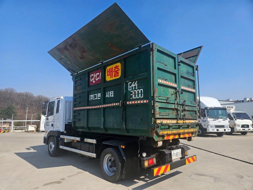 메가트럭 암롤 4.5톤 수동 단바리