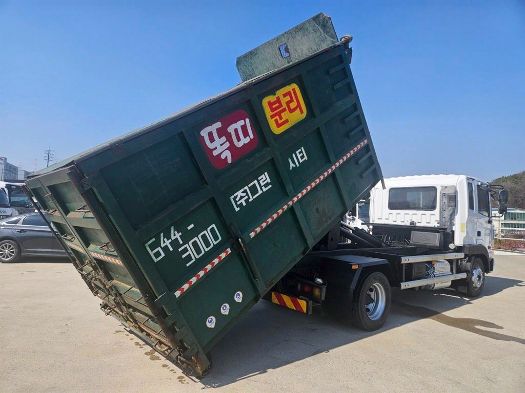 메가트럭 암롤 4.5톤 수동 단바리