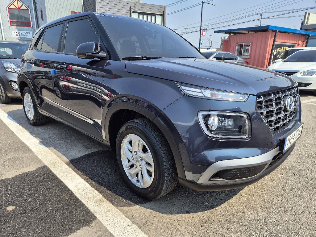 Hyundai Venue 1.6 Modern 4
