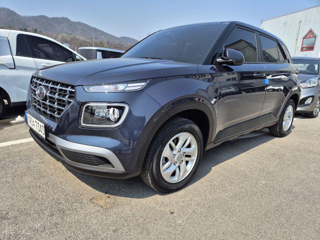 Hyundai Venue 1.6 Modern 2