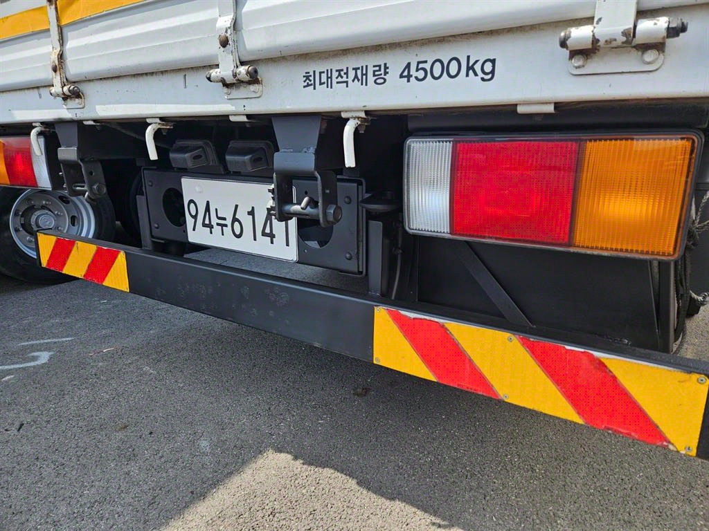 메가트럭 단바리 카고 4.5톤 수동