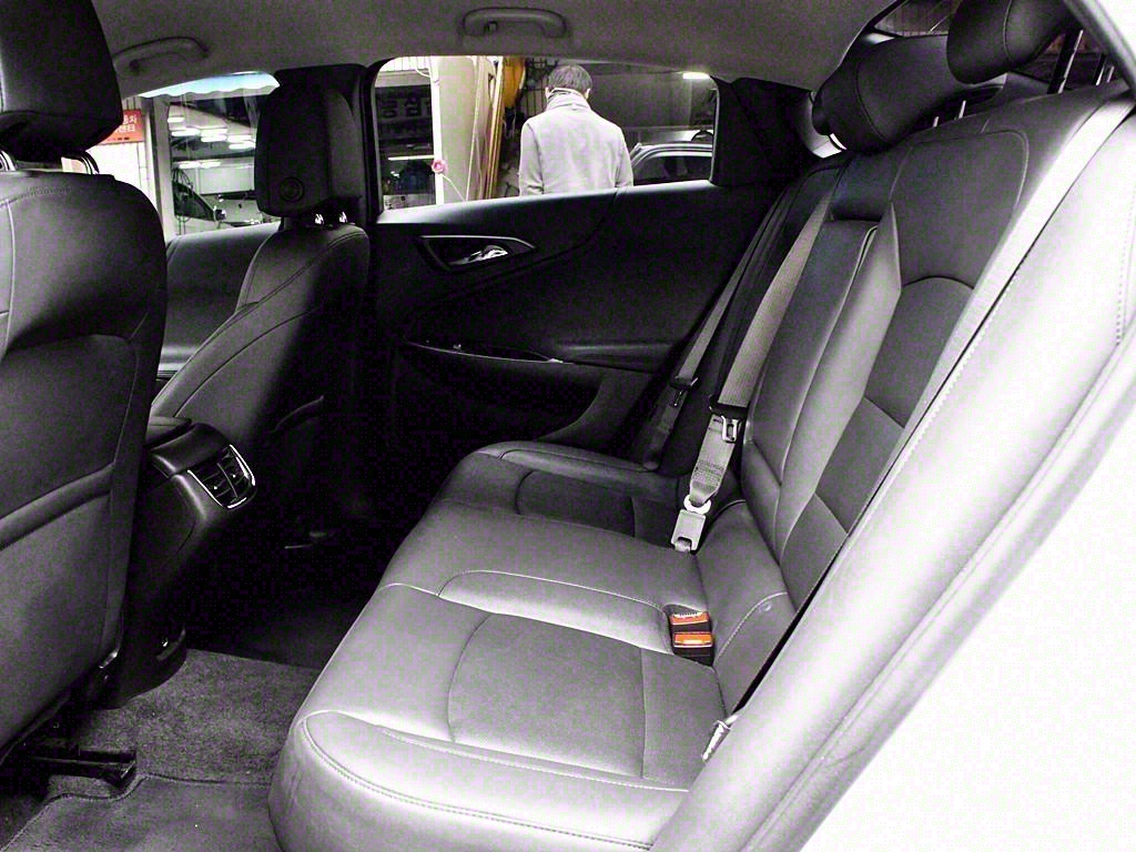 Chevrolet Malibu Gasoline 2.0 Turbo Premier Special 7