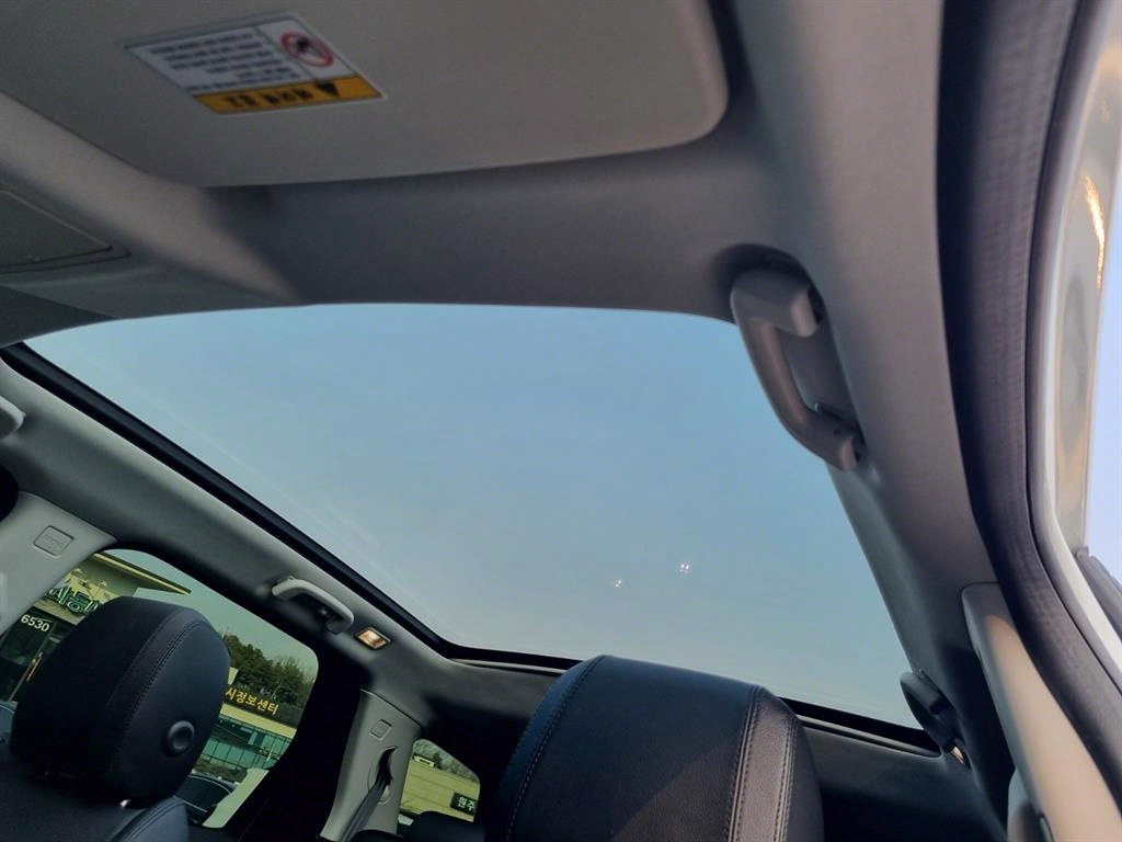 Land Rover Discovery Sport P250 Dynamic SE 9