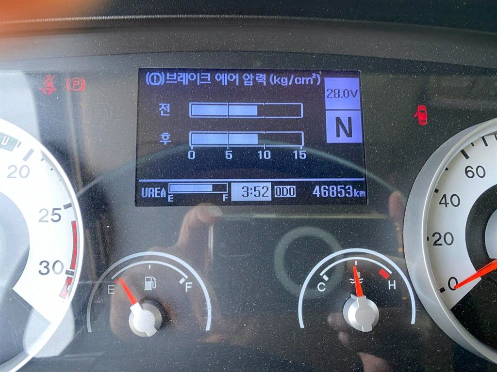 카고크레인 한국쓰리축 메가트럭 5톤