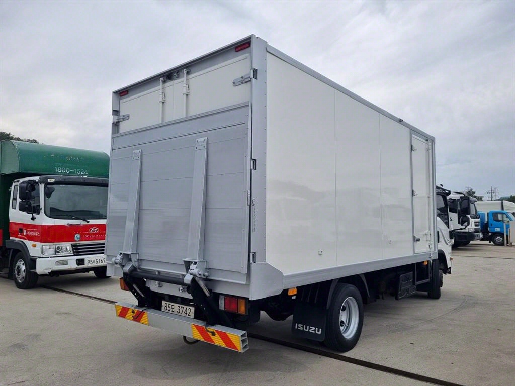 이스즈 엘프 3.5톤 냉장탑 투냉 7