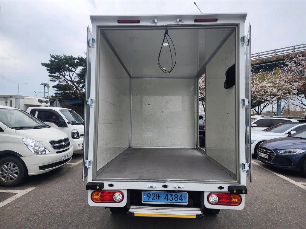 포터2 1톤 표준탑 전기